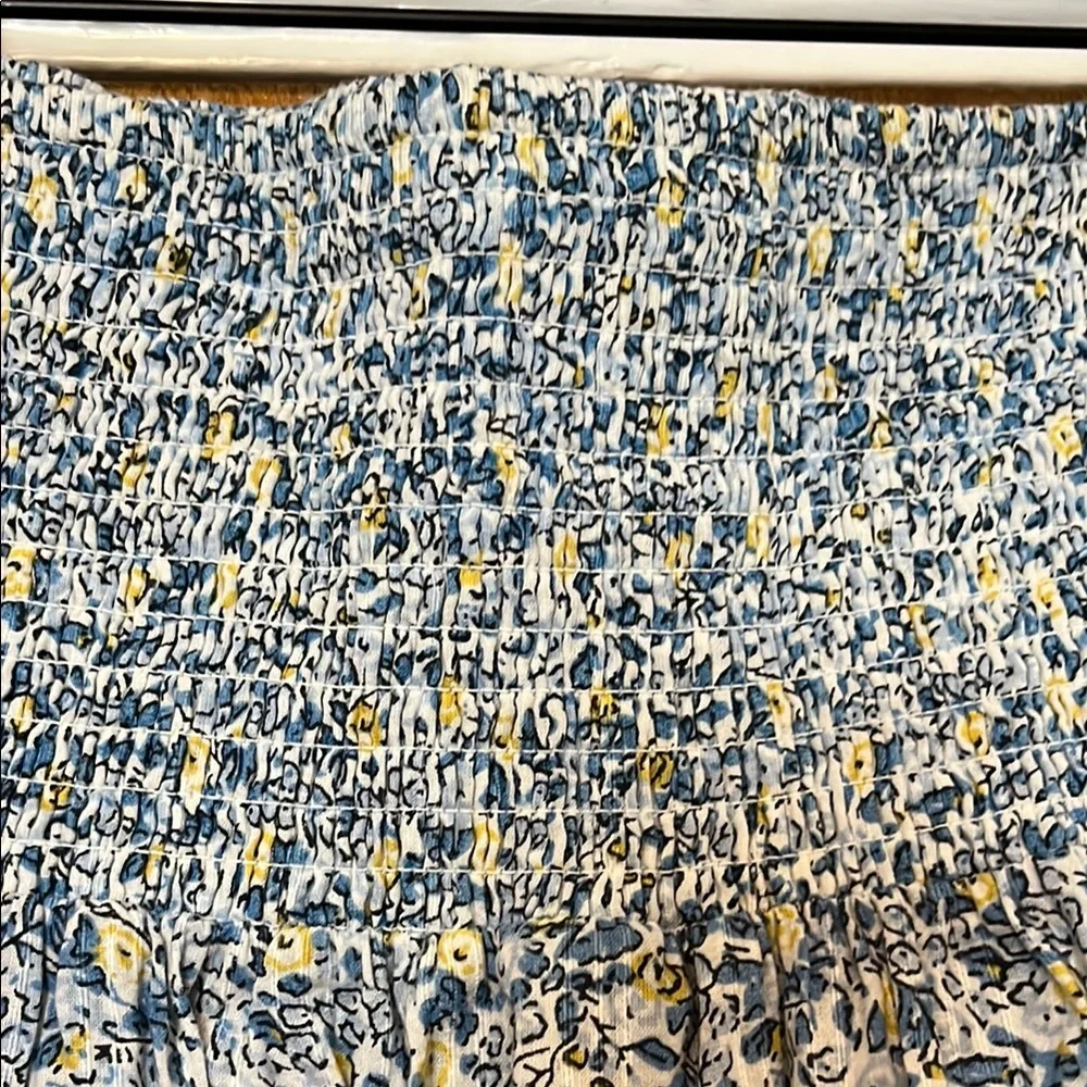 Universal Thread L A-line Midi skirt with pockets! - Picture 6 of 7